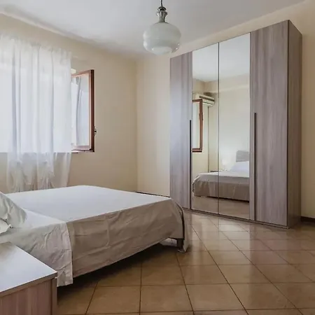 Apartment Spacious With Sea View In Aci Castello
