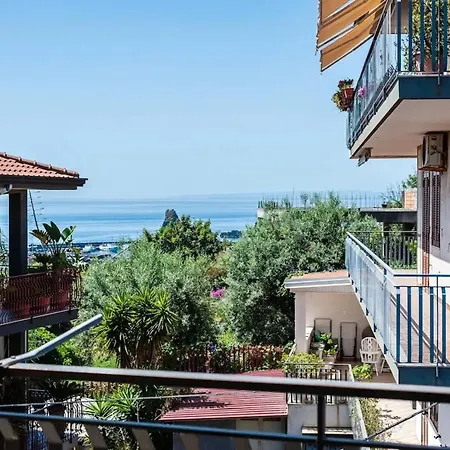 Spacious With Sea View In Appartamento